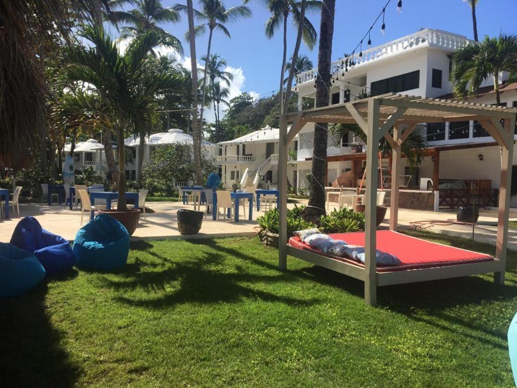 Hotel Bahia Punta Bonita ลาสแตร์เรนาส ภายนอก รูปภาพ