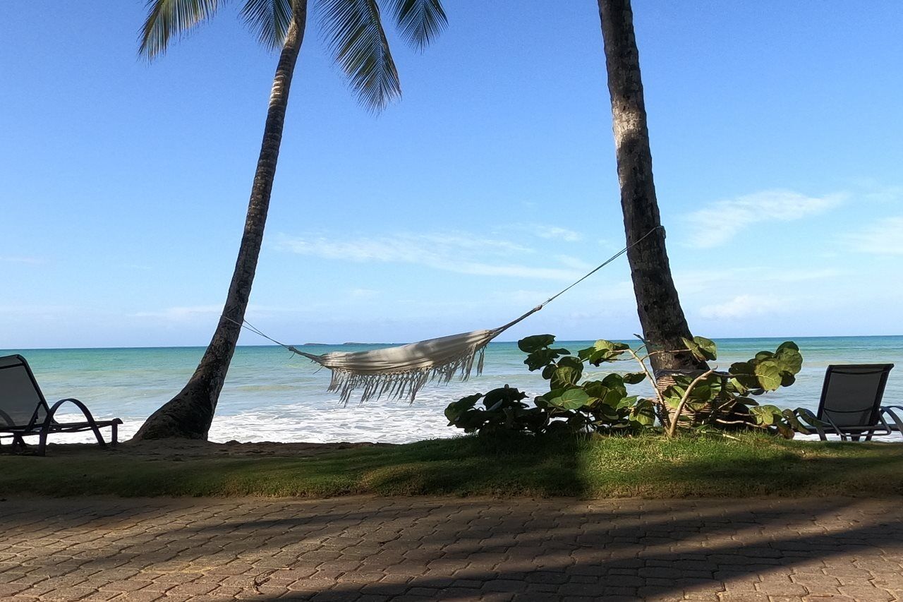 Hotel Bahia Punta Bonita ลาสแตร์เรนาส ภายนอก รูปภาพ