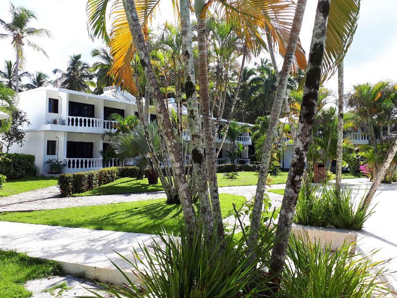 Hotel Bahia Punta Bonita ลาสแตร์เรนาส ภายนอก รูปภาพ