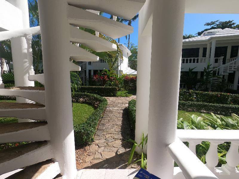 Hotel Bahia Punta Bonita ลาสแตร์เรนาส ภายนอก รูปภาพ